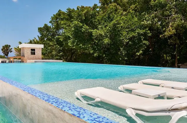 Hotel Grand Laguna Beach pool